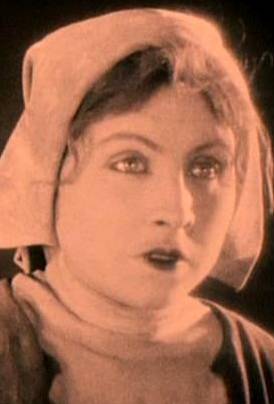 Yvonne Sergyl dans Le miracle des loups