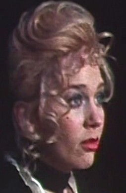  Rosine Young dans Les Boussardel : Les noces de bronze