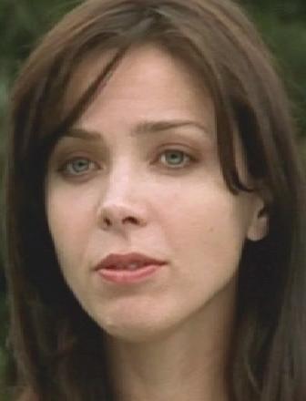  Natalia Dontcheva dans Une femme d'honneur : Trafic de clandestins