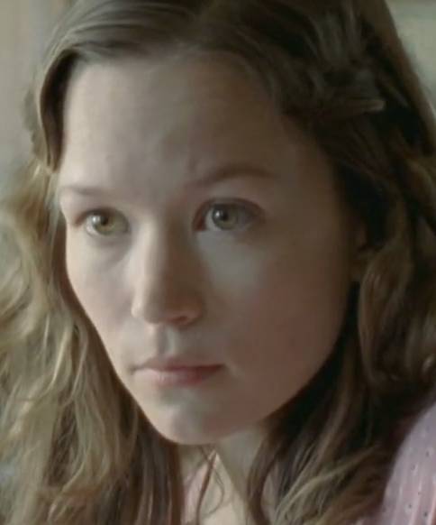  Chlo Stefani dans Les petits meurtres d'Agatha Christie : Les meurtres ABC