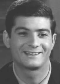 Jean-Claude Brialy dans Et ta soeur