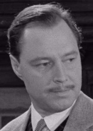  Ivan Desny dans Sherlock Holmes et le Collier de la mort