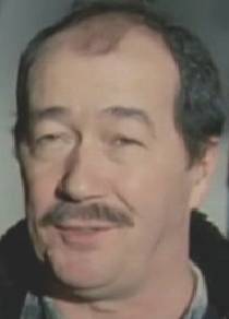  Jean Sarrus dans La kin : Stade III
