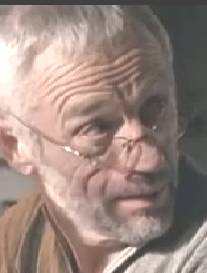  Johan Leysen dans De soie et de cendre