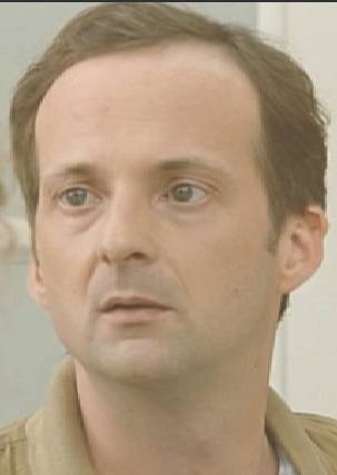  Cyril Couton dans Tellement proches