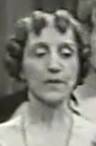  Marie-Jacqueline Chantal dans Les nouveaux riches