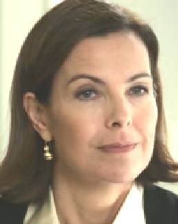  Carole Bouquet dans Protger et servir