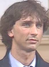  Thierry Lhermitte dans Pieds nus dans le parc