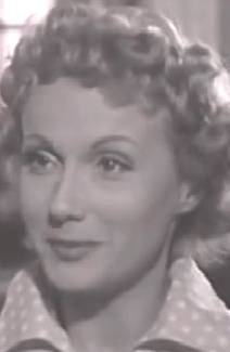  Luce Feyrer dans Boum sur Paris