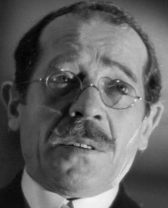  Pierre Larquey dans Les otages