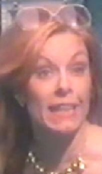  Christine Aurel dans Comment draguer toutes les filles... 