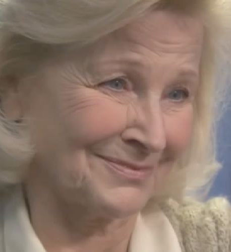  Bobette Jouret dans Une ombre derrire la porte