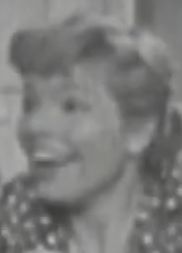  Annick Allires dans Topaze