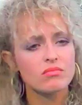  Fanny Cottenon dans Gros coeur