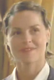  Crystal Shepherd-Cross dans Beau masque