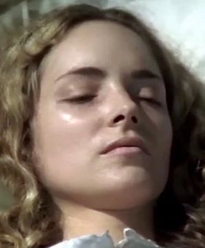  Laura Weissbecker dans Dombais et fils